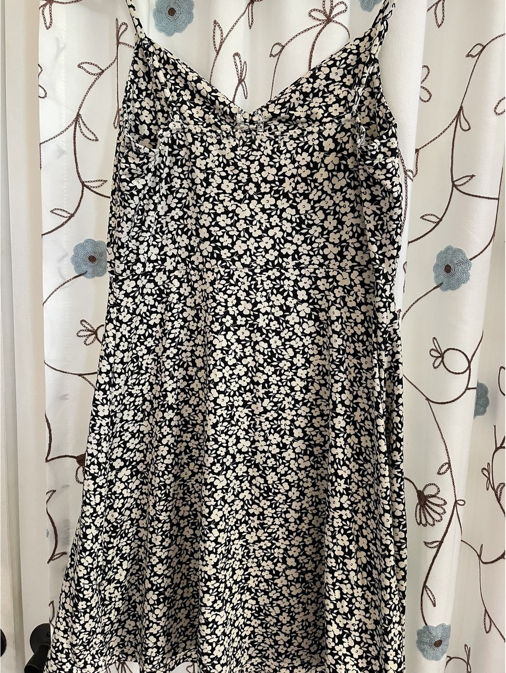 Lala Land Creative Co. | S | Black White Floral Dress - Picture 2 of 5
